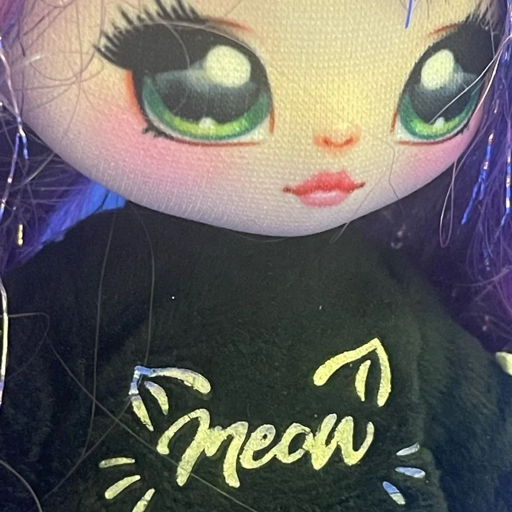 Na Na Na Surprise Black Cat doll